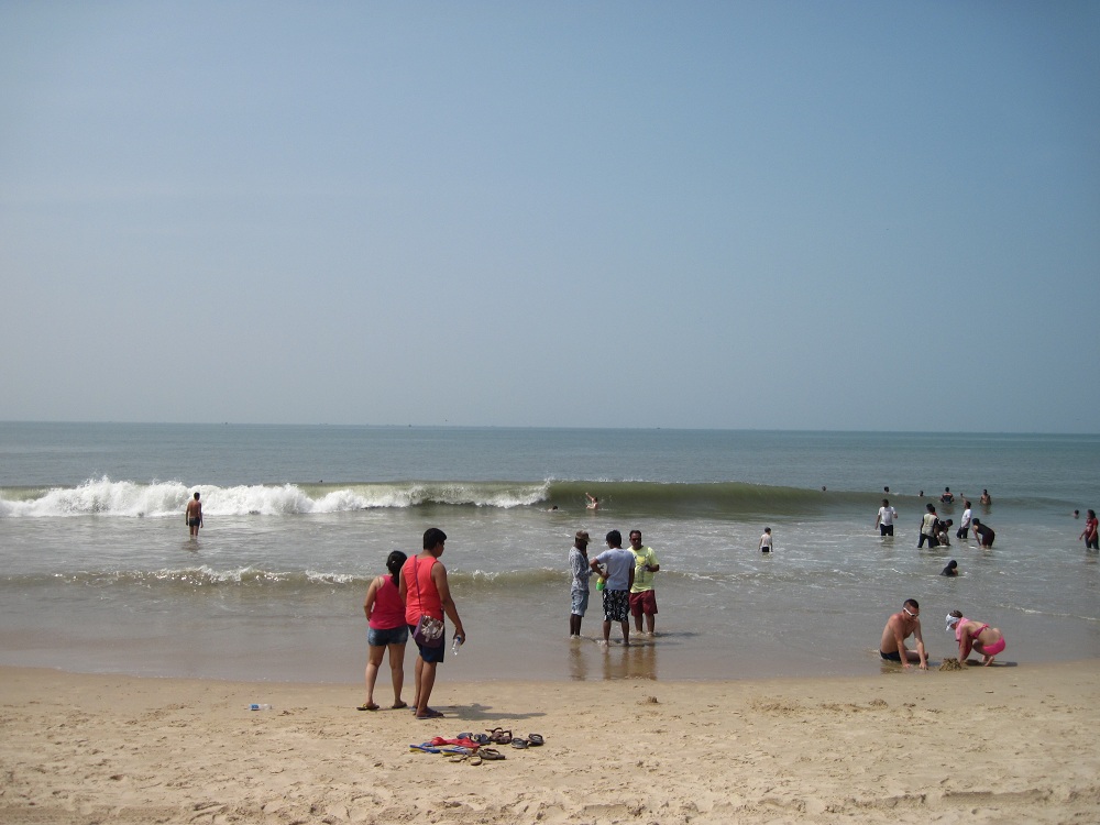 hotel goa continental to calangute beach distance